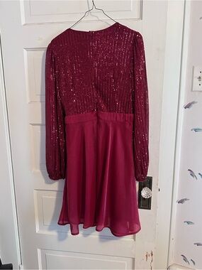 Women’s Sparkle Long-Sleeve Dress in Burgundy